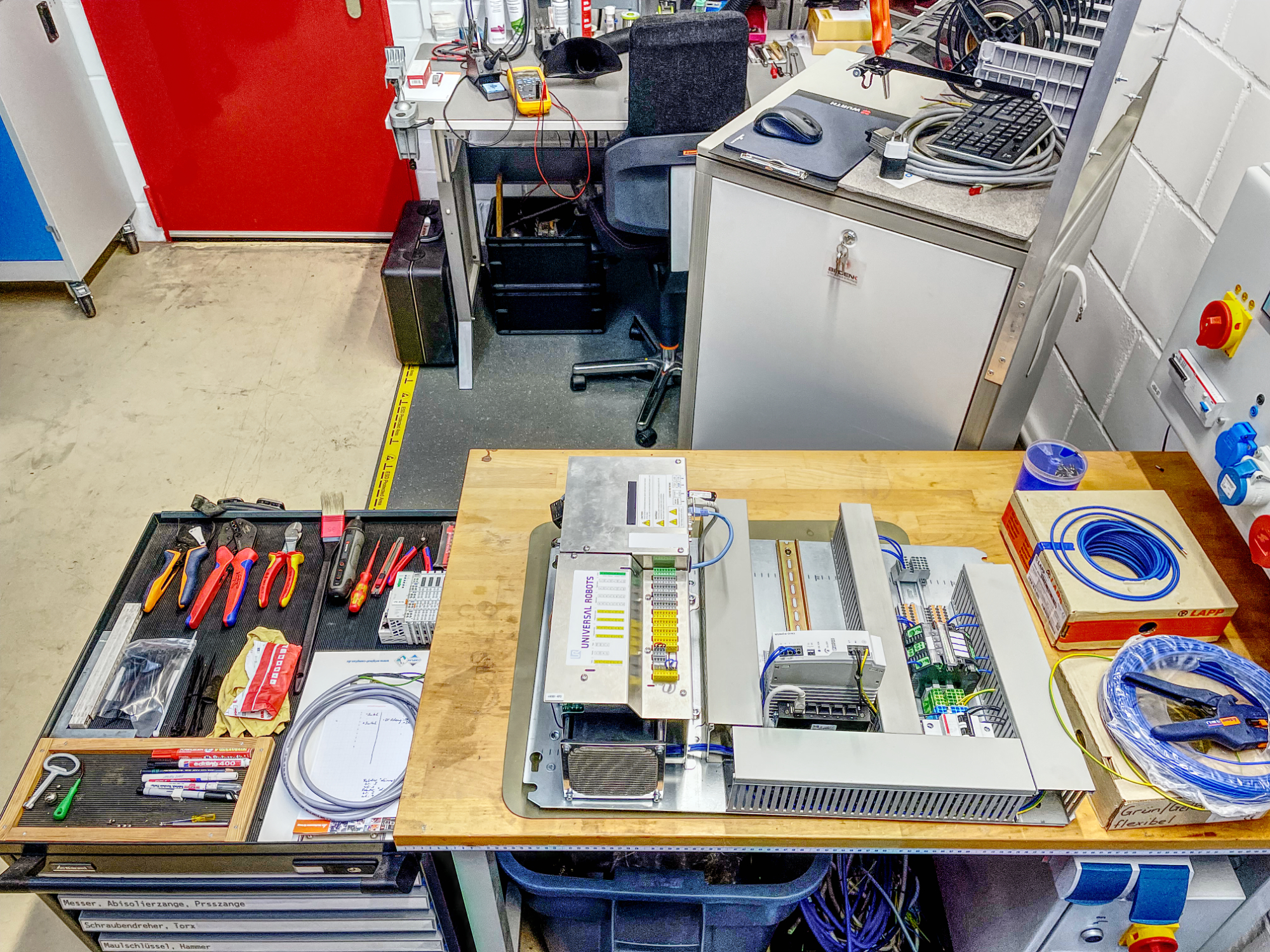 Elektrowerkstatt Schaltschrankmontage